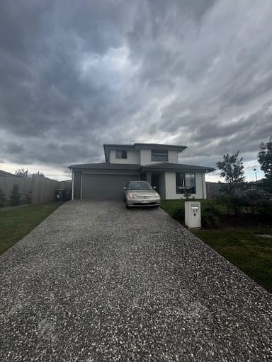 Property 37 Mary Crescent, ROSEWOOD QLD 4340 IMAGE 0