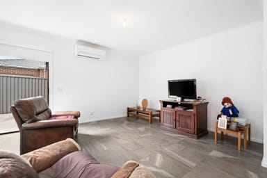 Property 2/18 Wilkins Close, CORIO VIC 3214 IMAGE 0