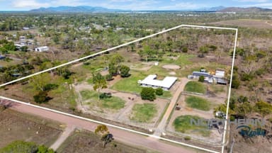 Property 10 Haynes Road, JENSEN QLD 4818 IMAGE 0