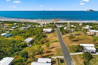 Property 30 Roseric Crescent, HIDEAWAY BAY QLD 4800 IMAGE 0