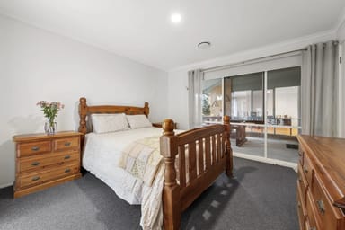 Property 33 Saint Catherines Court, Mornington VIC 3931 IMAGE 0