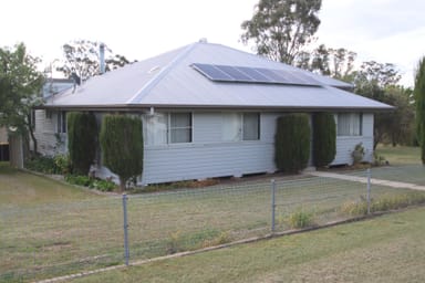 Property 34 Logan Street, Tenterfield NSW 2372 IMAGE 0