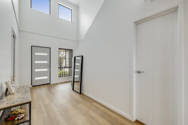 Property Unit 8, 319a Bridge Street, NEWTOWN QLD 4350 IMAGE 0