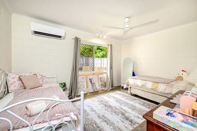 Property 18 Moonah Street, HOLLOWAYS BEACH QLD 4878 IMAGE 0