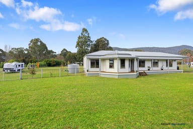 Property 4 Waters Place, BUXTON VIC 3711 IMAGE 0