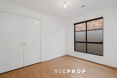 Property 6 Pollock Court, Delahey VIC 3037 IMAGE 0