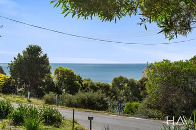 Property 27 Treloggen Drive, Binalong Bay TAS 7216 IMAGE 0