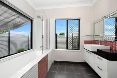 Property 3-5 Apollonia Street, BURDELL QLD 4818 IMAGE 0