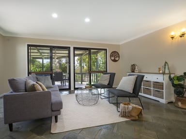 Property 8 Debra Street, WITHCOTT QLD 4352 IMAGE 0