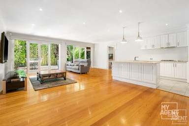 Property 10 Crichton Avenue, Port Melbourne VIC 3207 IMAGE 0