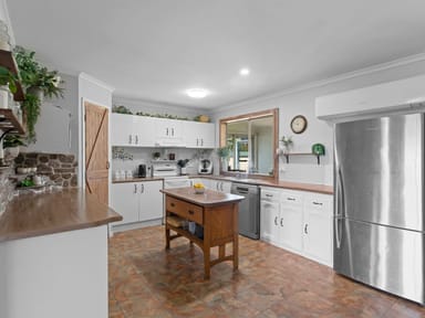 Property 164 Maxwell Road, GOORAMBAT VIC 3725 IMAGE 0