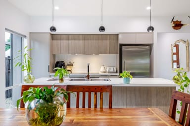 Property 5 Dewal Close, WONGA BEACH QLD 4873 IMAGE 0
