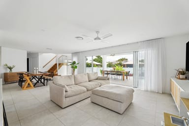 Property 15 Cuckoo Crescent, Burleigh Waters QLD 4220 IMAGE 0