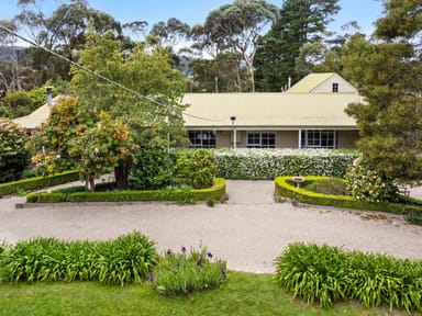 Property 8 Zig Zag Road, Mount Macedon VIC 3442 IMAGE 0