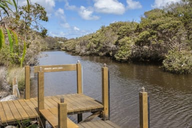 Property 7 Canal Close, MOLLOY ISLAND WA 6290 IMAGE 0