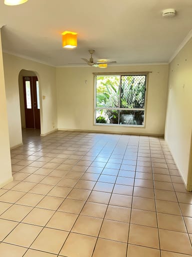 Property 186 Woocoo Drive, OAKHURST QLD 4650 IMAGE 0