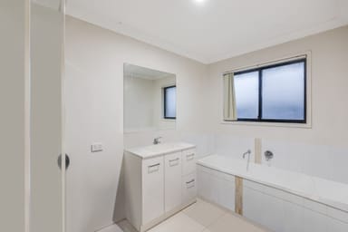 Property 39 Myrtleford Crescent, CAMBOOYA QLD 4358 IMAGE 0