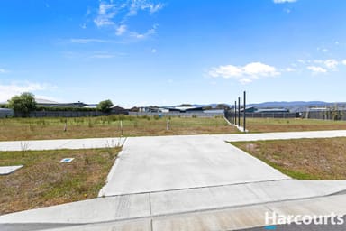 Property 21 Chardonnay Drive, HAWLEY BEACH TAS 7307 IMAGE 0