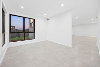 Property 17a Domain Boulevarde, PRESTONS NSW 2170 IMAGE 0