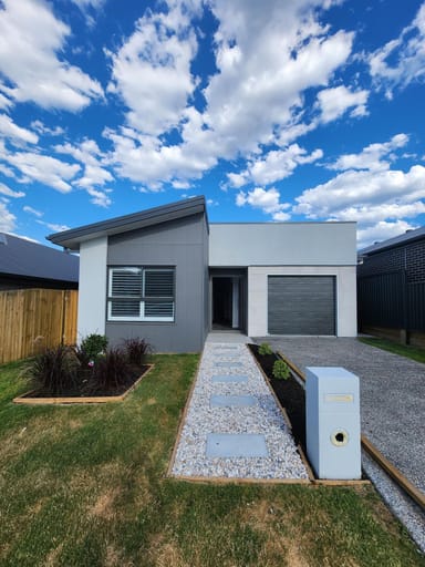 Property 7001 Diamantina Boulevard, Brassall QLD 4305 IMAGE 0