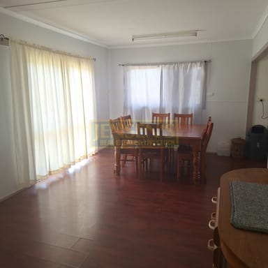 Property RAVENSWOOD QLD 4816 IMAGE 0