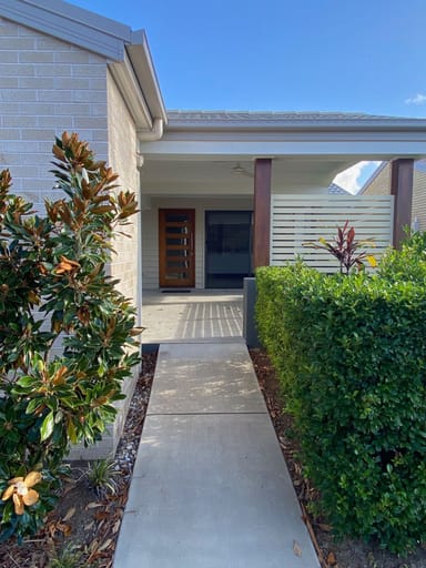 Property UNIT 12, 13-21 Lake Weyba Drive, Noosaville QLD 4566 IMAGE 0