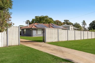 Property 15 Vanity Street, Rockville QLD 4350 IMAGE 0