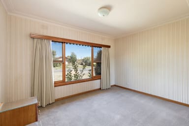 Property 16 Browns Parade, Wendouree VIC 3355 IMAGE 0