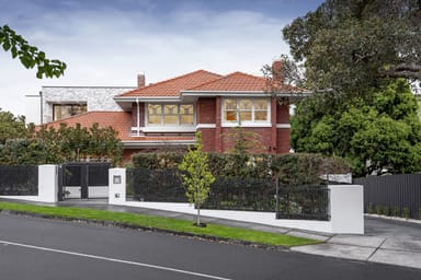 Property 17 Iona Avenue, Toorak VIC 3142 IMAGE 0