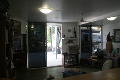 Property 17 Cowry Crescent, Dingo Beach QLD 4802 IMAGE 0