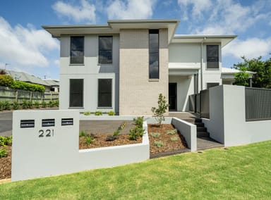 Property 221 Mackenzie Street, Centenary Heights QLD 4350 IMAGE 0