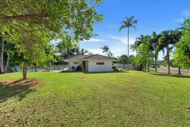 Property 14-15 Green Avenue, KEWARRA BEACH QLD 4879 IMAGE 0