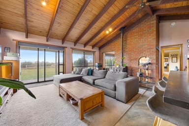 Property 402 Weatherboard Road, Learmonth VIC 3352 IMAGE 0