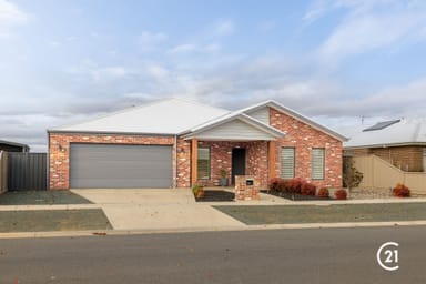 Property 32 Maker Parade, Echuca VIC 3564 IMAGE 0