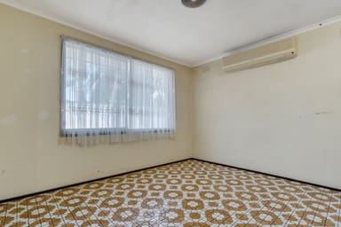 Property 32 Tadstan Drive, TULLAMARINE VIC 3043 IMAGE 0