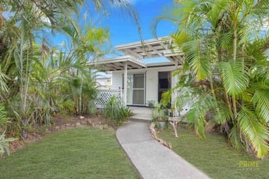 Property 7 Charleville Street, Point Vernon QLD 4655 IMAGE 0