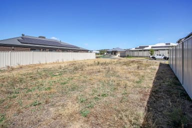 Property 2 Dover Court, WEST WODONGA VIC 3690 IMAGE 0