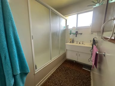 Property 24 Becker Street, Moura QLD 4718 IMAGE 0