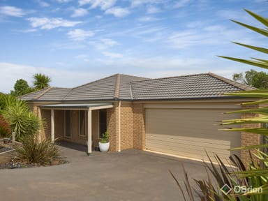 Property 82 Cook Street, Drouin VIC 3818 IMAGE 0