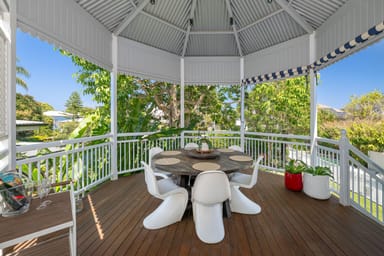 Property 247 Rainbow Street, SHORNCLIFFE QLD 4017 IMAGE 0