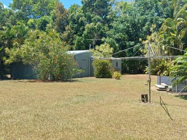 Property 30 Hull Heads Road, HULL HEADS QLD 4854 IMAGE 0