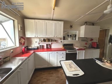 Property 1 Golden Willow Dr, Willows QLD 4702 IMAGE 0
