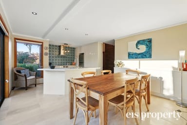 Property 28 Sunways Avenue, SEVEN MILE BEACH TAS 7170 IMAGE 0