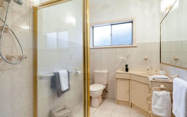 Property 18 Borlase Street, Yallambie VIC 3085 IMAGE 0