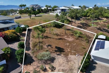 Property 4 Chilott Court, Bushland Beach QLD 4818 IMAGE 0