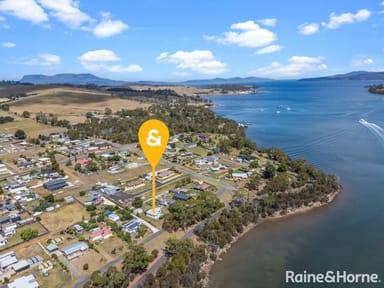 Property 35 Esplanade East, Triabunna TAS 7190 IMAGE 0