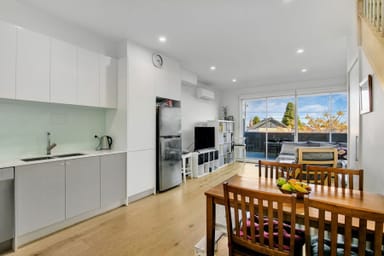 Property 2/222 Keilor Road, ESSENDON NORTH VIC 3041 IMAGE 0