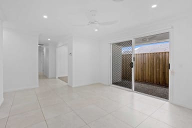 Property 5 Acacia Street, Bahrs Scrub QLD 4207 IMAGE 0