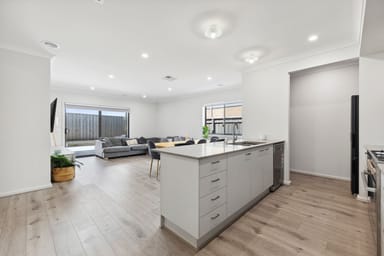 Property 18 Hastings Way, Nar Nar Goon North VIC 3812 IMAGE 0