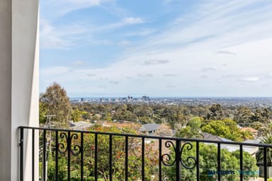 Property 16 Crompton Drive, WATTLE PARK SA 5066 IMAGE 0